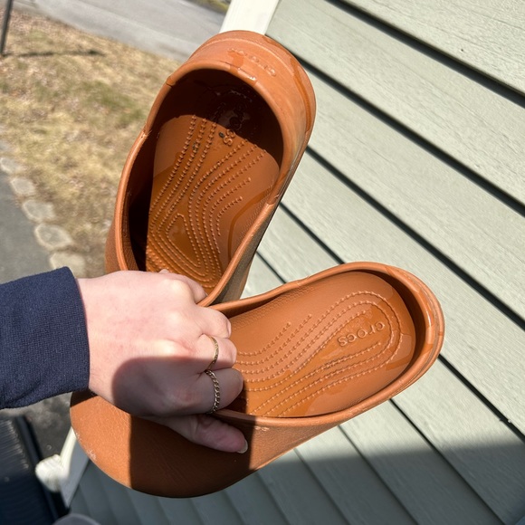 Crocs Dylan Clogs - Picture 4 of 5